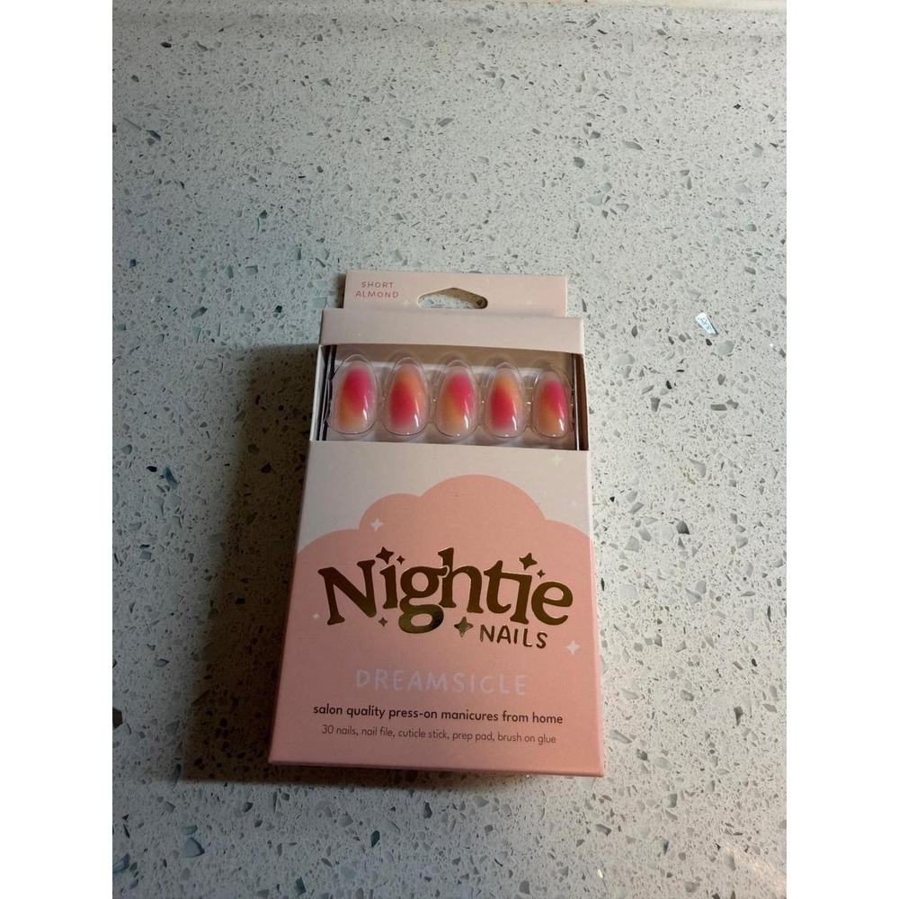 Nightie Nails Dreamsicle Short Almond Press On Manicure Set 30 Nails Ombre Pink